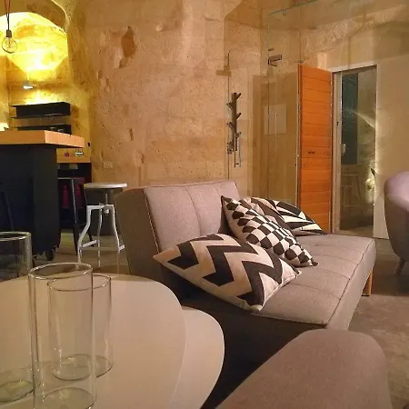Mat-era Loft מטרה